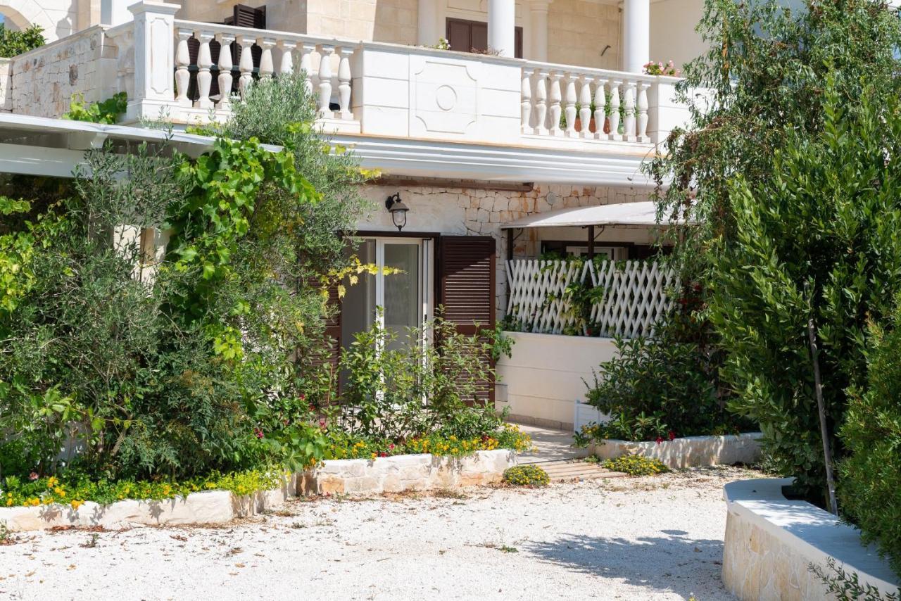 Appartamento Gardenia In Villa Mariella Остуни Экстерьер фото