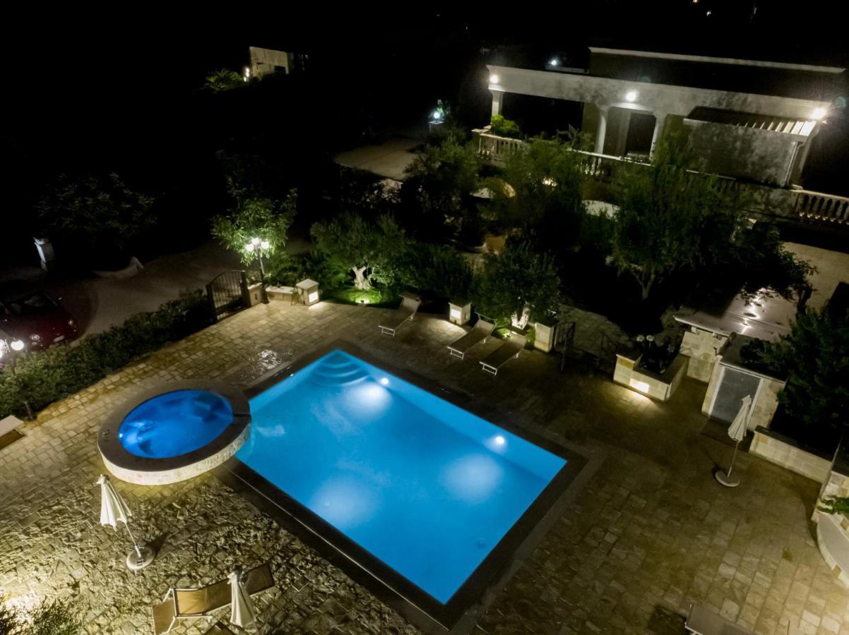Appartamento Gardenia In Villa Mariella Остуни Экстерьер фото